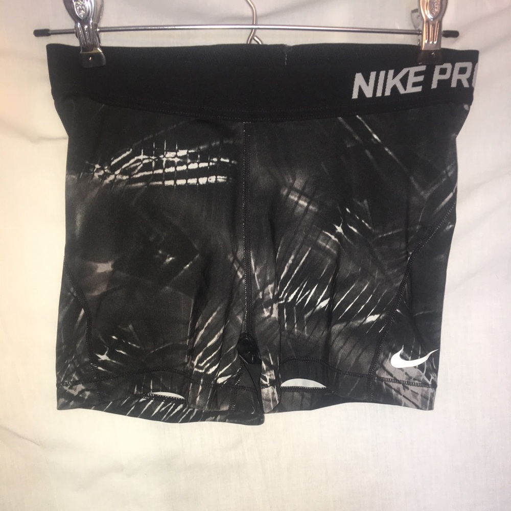 Nike pro spandex size xs